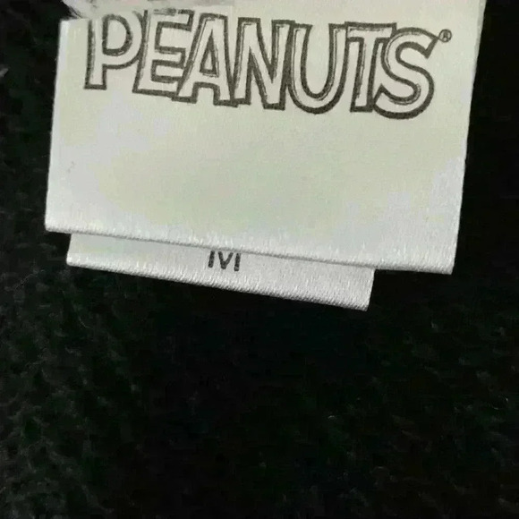 Peanuts Black Sweater Charlie Friends Sz M - Picture 8 of 8